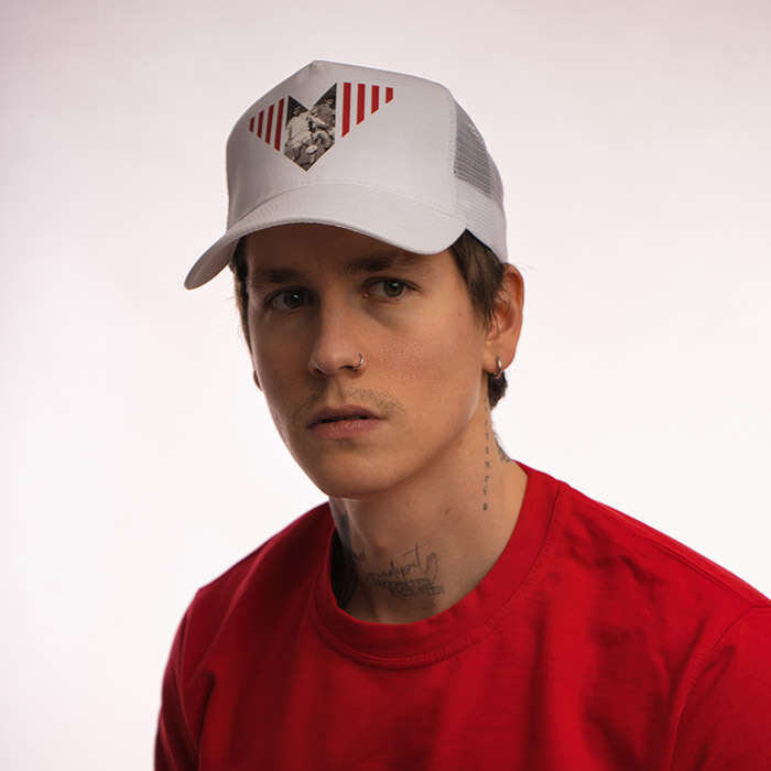 SANTANDER FEHÉR TRUCKER