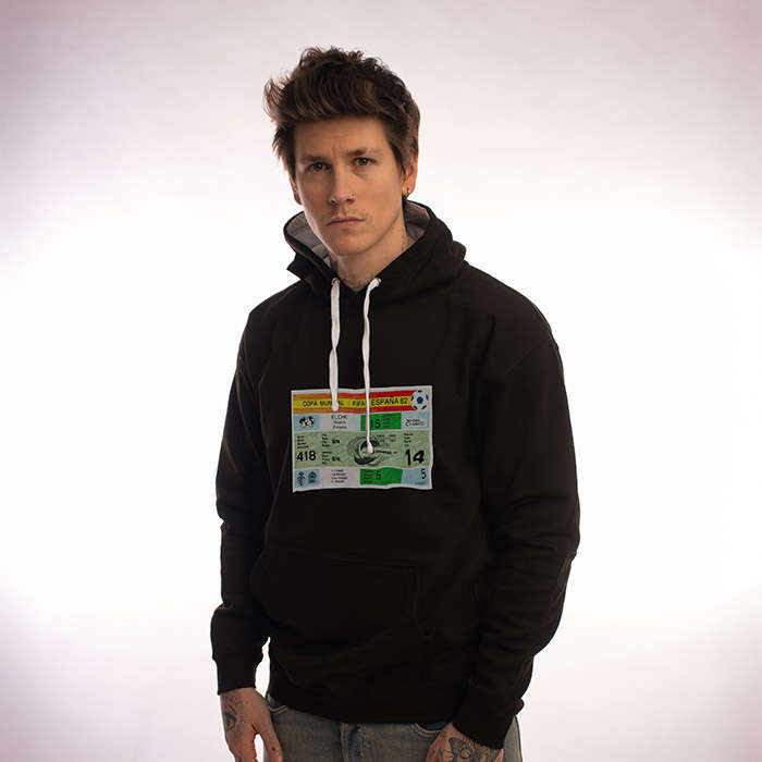 #HUNSLV 1982 FEKETE  HOODIE